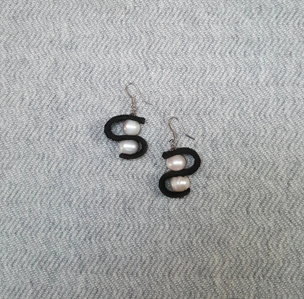 Black Leather Pearl Earrings S-Shape Freshwater | Engayla