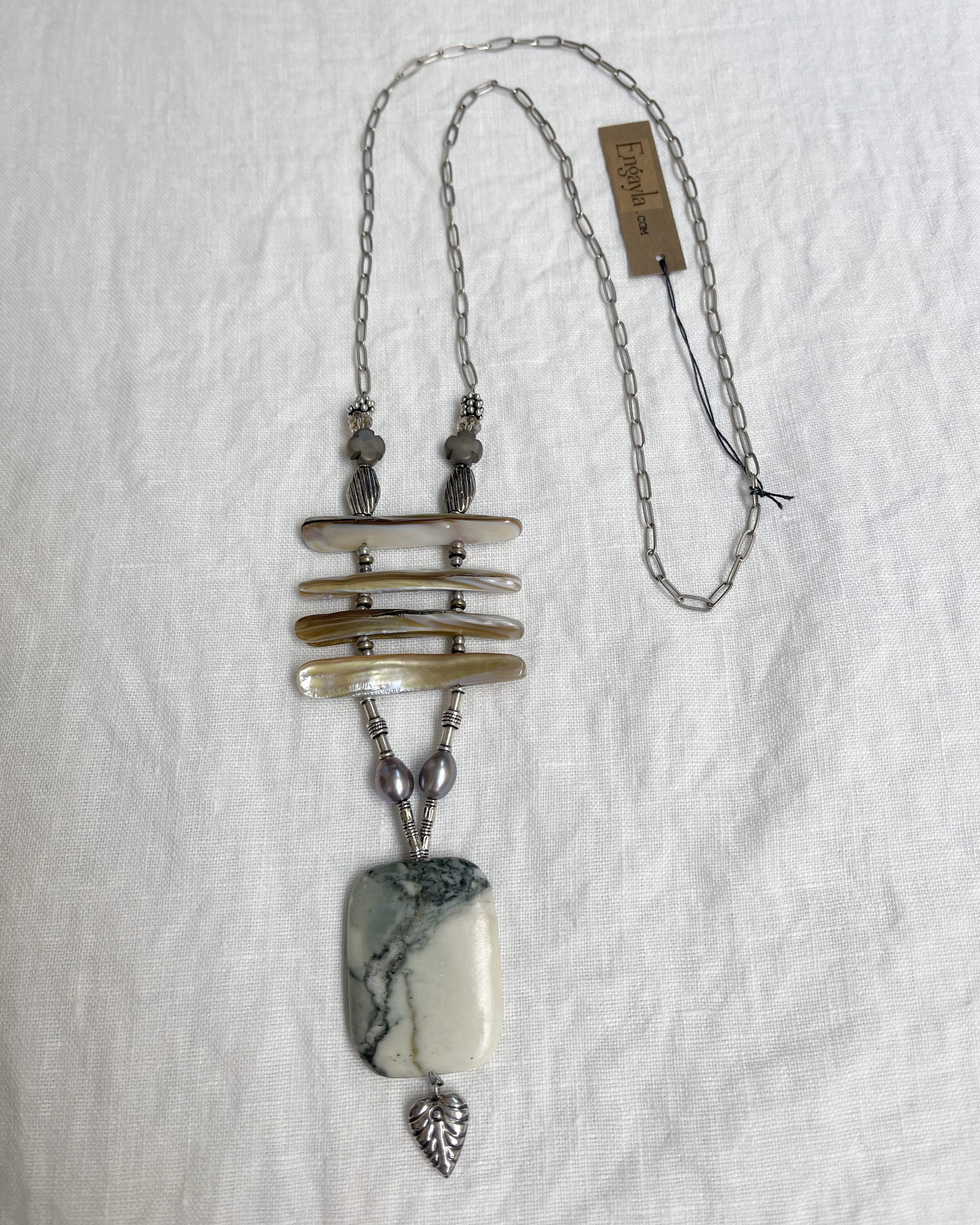 Bohemian necklace: silver chain, four horizontal shell bars, freshwater pearls, green marbled stone pendant, crystal